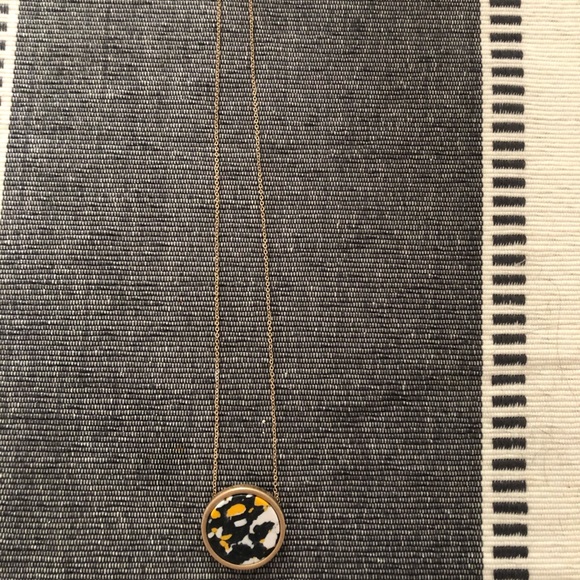 🌍 Marble Pendant Necklace 🌍 - Picture 2 of 3